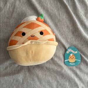 Squishmallows Fall limited edition pumpkin pie Pippie Plush